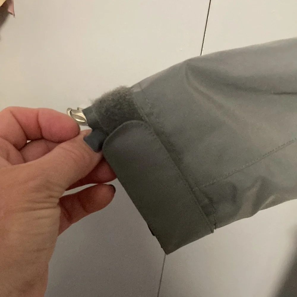 Magellan outdoor jacket grey with teal fleece lining size M